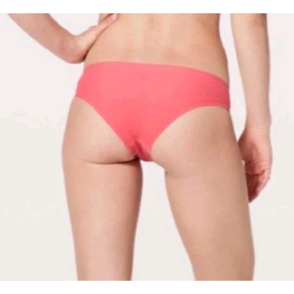 Lululemon NWOT Will The Wave Bikini Bottom Sz 6 Glossy